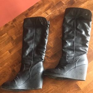 r2 insulated wedge boot.  Worn once!